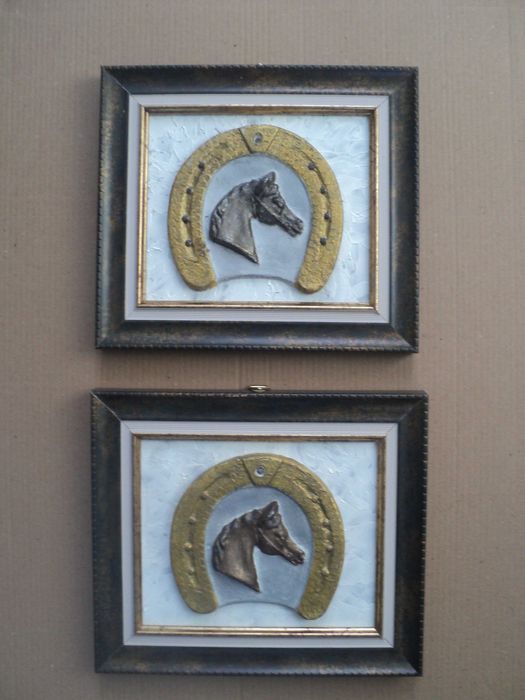 Сувенири от алабастър в рамка