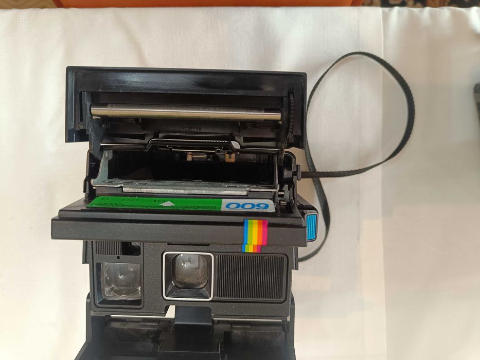 Polaroid 600 Land Camera