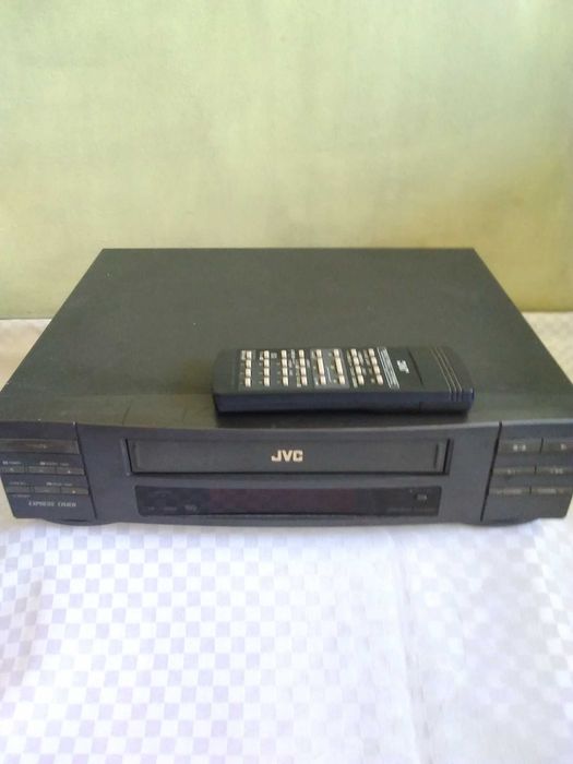 Видео рекордер JVC HR-J1200A