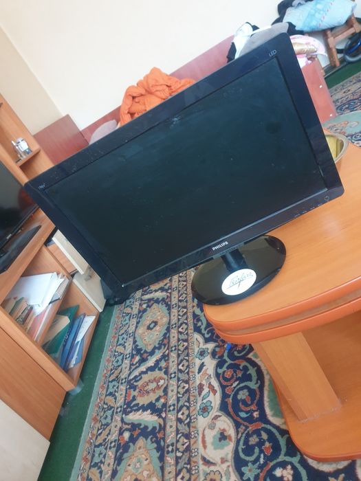 Vand minitor schimb cu telefon