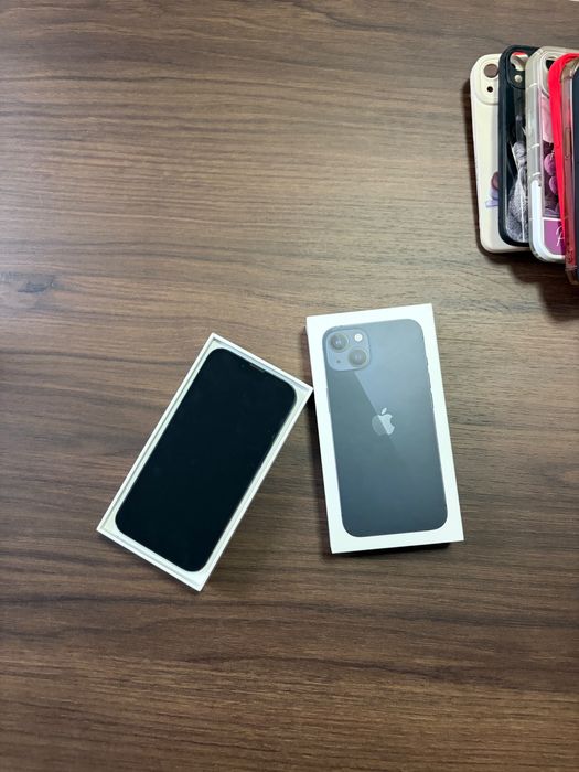 Vând iPhone 13 – 128 GB | Baterie 85%