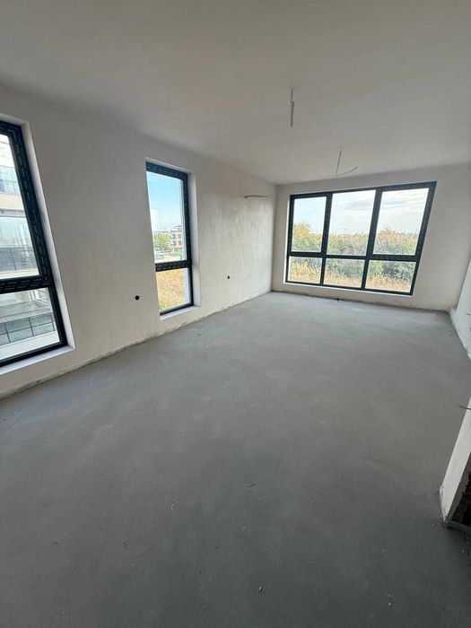 Продава се Двустаен апартамент в Пловдив, Остромила - 72 кв.м за 1334 €/кв.м - Снимка #1