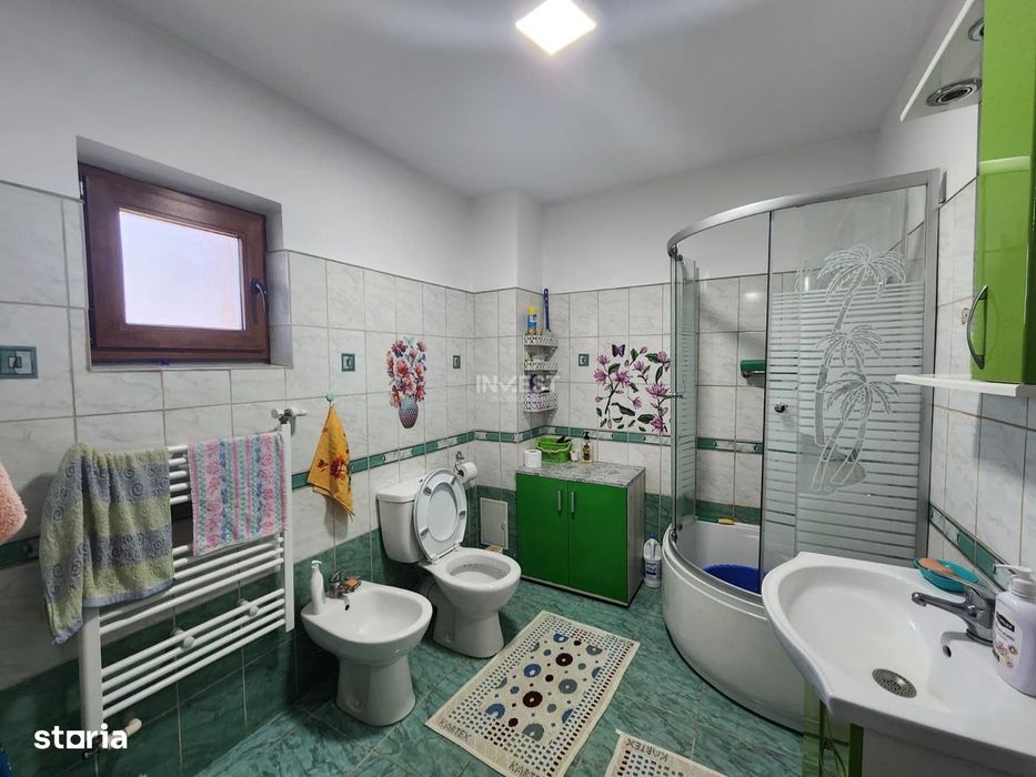 Casa Individuala , Zona Tomesti, 5 Camere