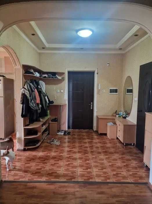 3-комн. 110 м², Яккасарай, рынок Аския, ул. Шруставелли`