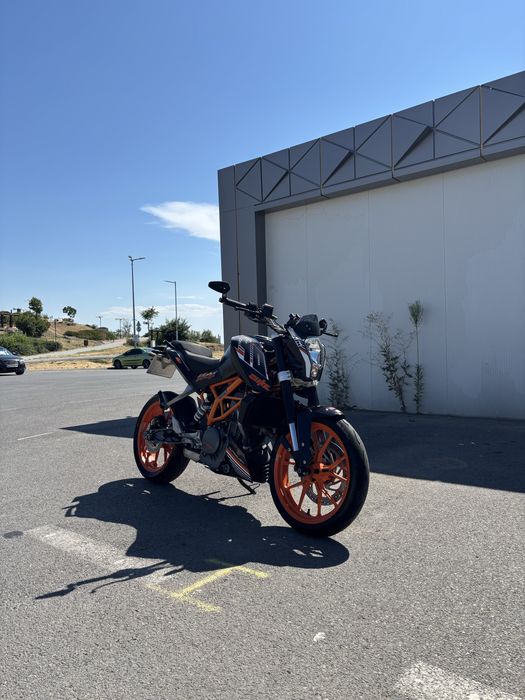 KTM DUKE 390