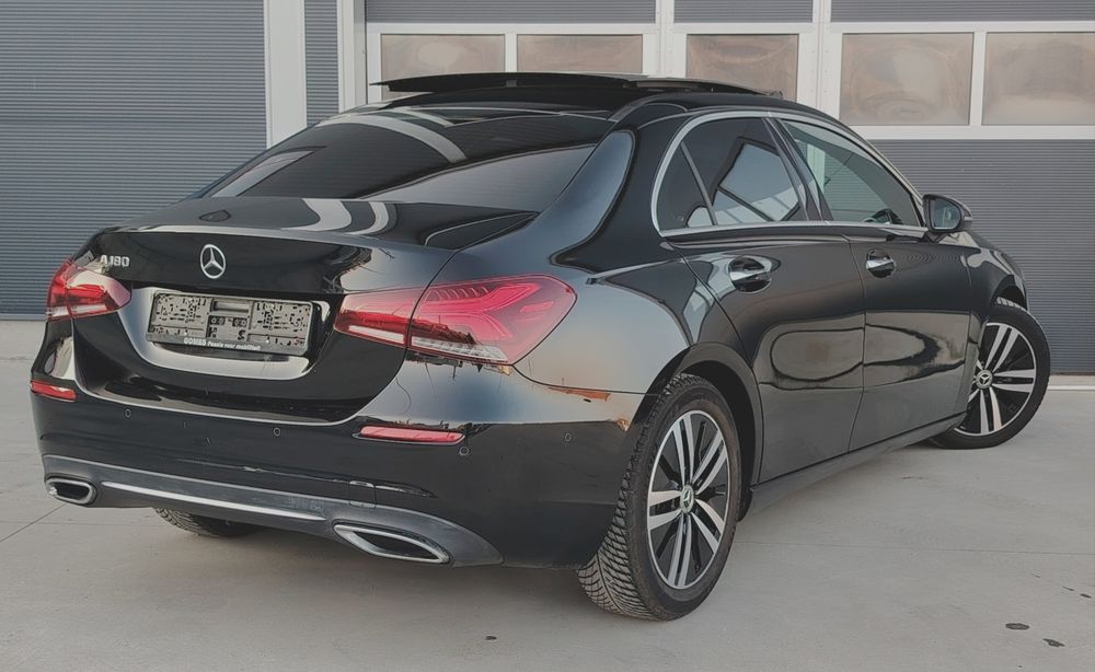 Mercedes A Class/Berlina/Automat/Faruri Led  /Incalzire/Camera/Trapa