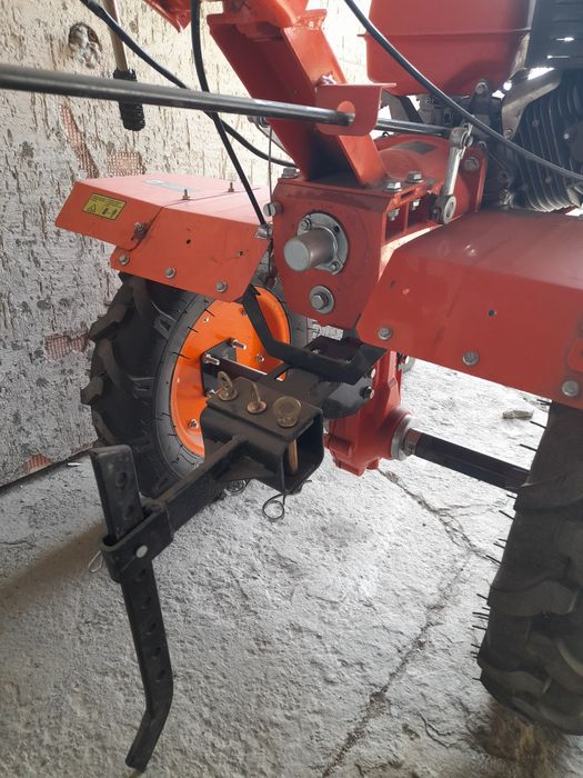 Продам мотоблок хасар 15 лош.