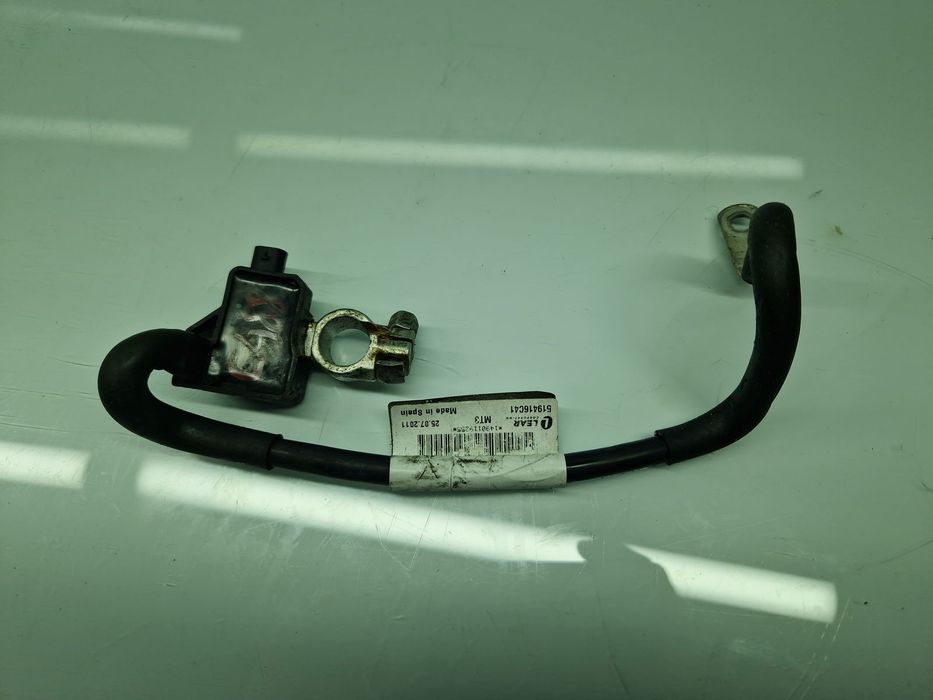 Borna baterie (-) Volkswagen Passat B7 (362) [Fabr 2010-2014] 1K091518