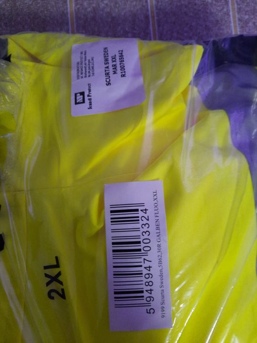 Vesta cu maneci pentru iarna ,3 in 1 impermeabila