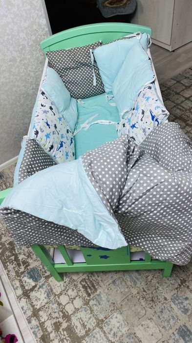 Детская кроватка