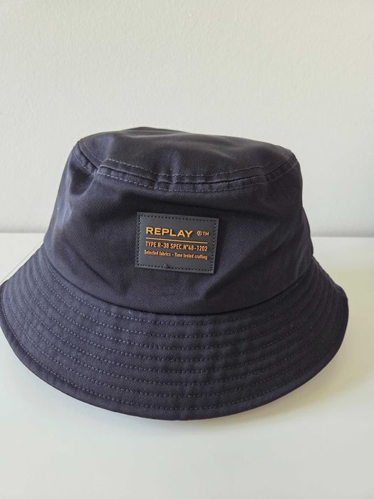 Мъжка шапка Replay