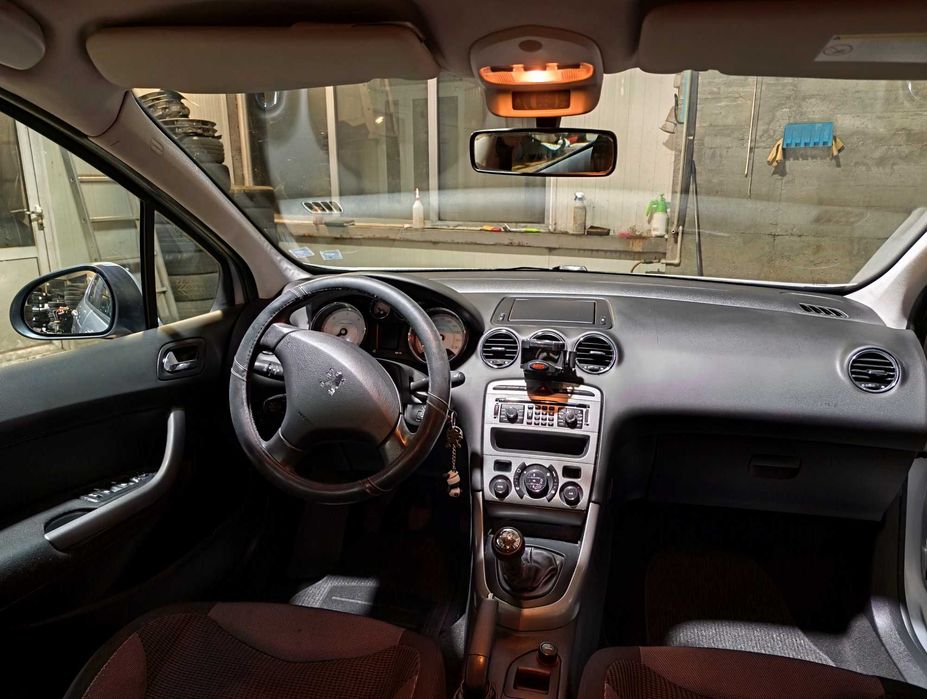 ПРОДАВАМ ПЕЖО 308 1.6HDI 2008г. 110000км