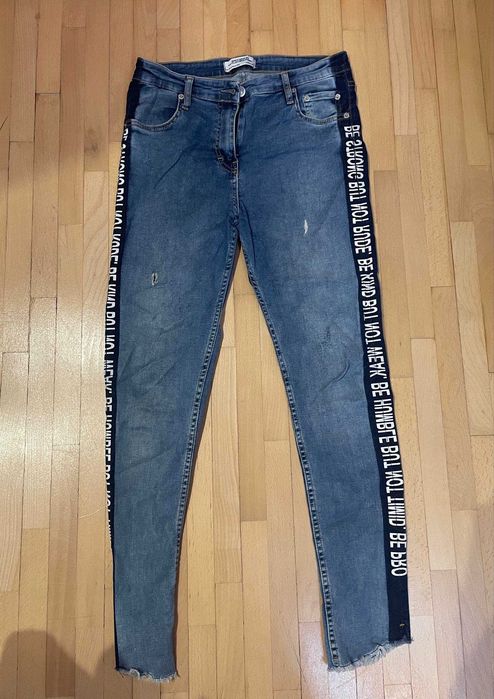 Дамски дънки в тъмносин цвят