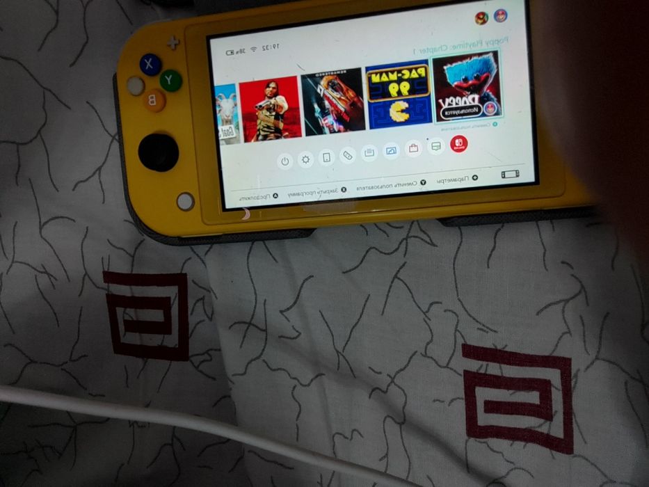 Продам Nintendo switch lite чипованный