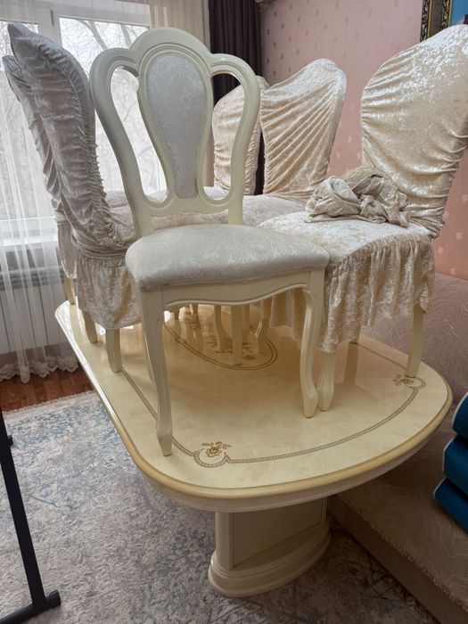 Продам стол столья