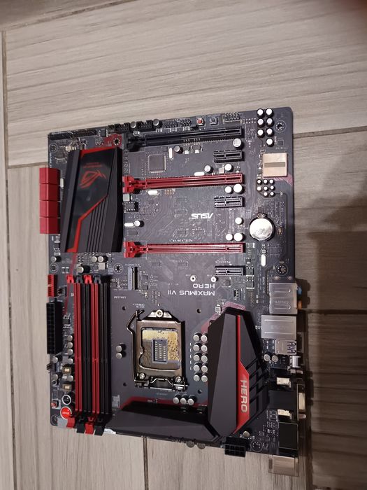 Placă de bază Asus Maximus VII Hero socket