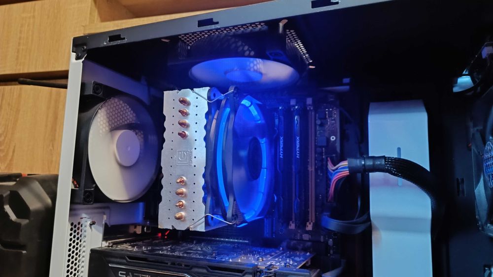 Геймърски компютър (i5-7600K, ASUS Z270 MkII, RX 470 8GB, 240GB SSD)