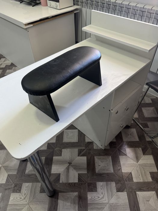 Столы для маникюра 12.000