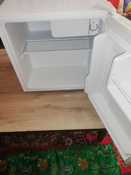 Мини холодильник      офисный