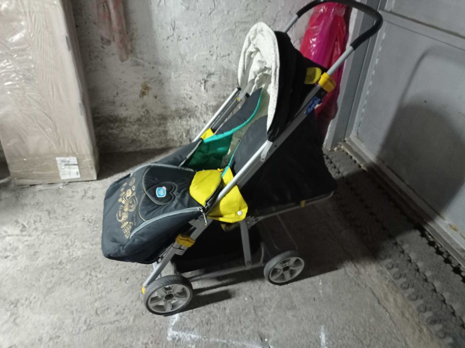 Продам детскую коляску