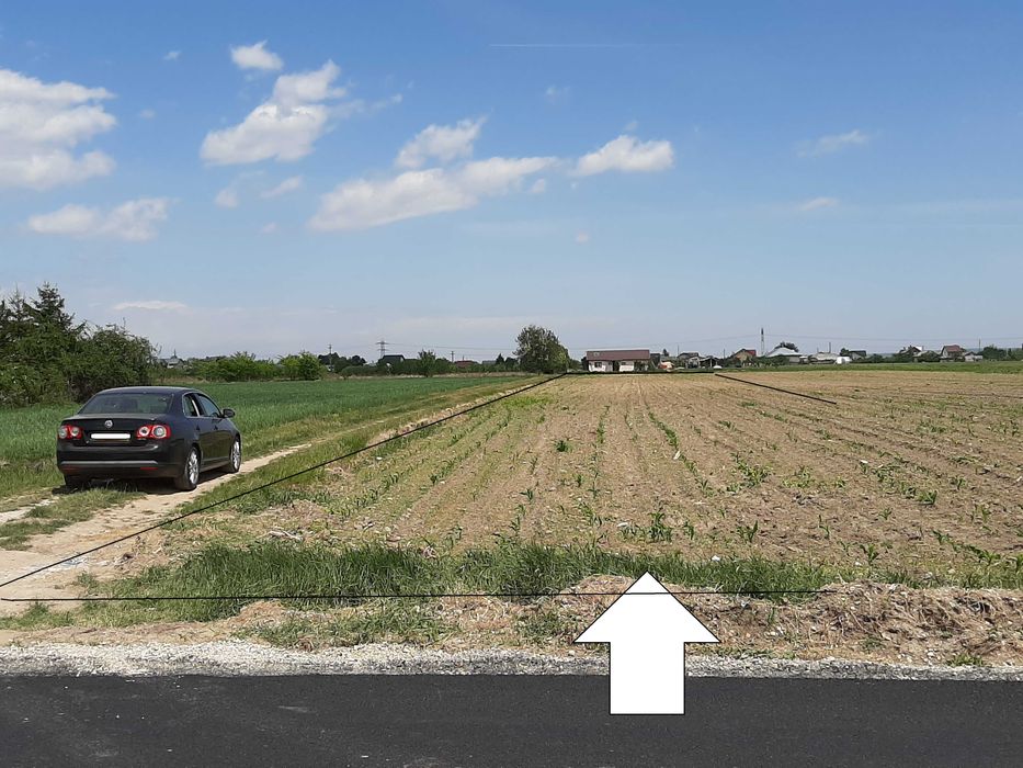 Teren intravilan  7300 m2 Bratesti Targoviste Dambovita deschidere lac