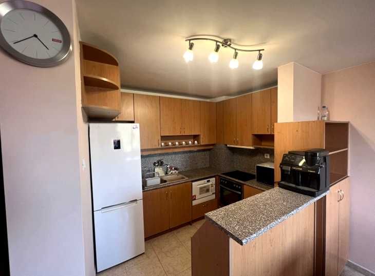 Дава се под наем Тристаен апартамент в Пловдив, Център - 100 кв.м за 475 € - Снимка #2