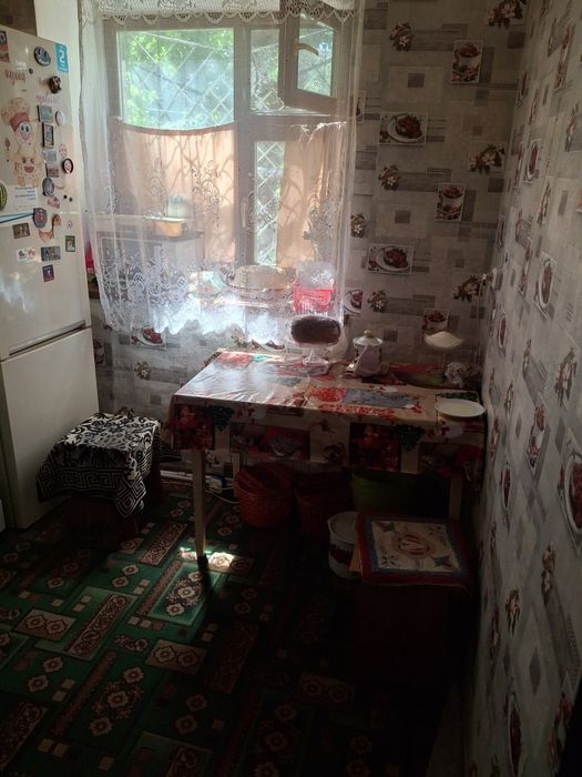 Продам квартиру на 3 школе