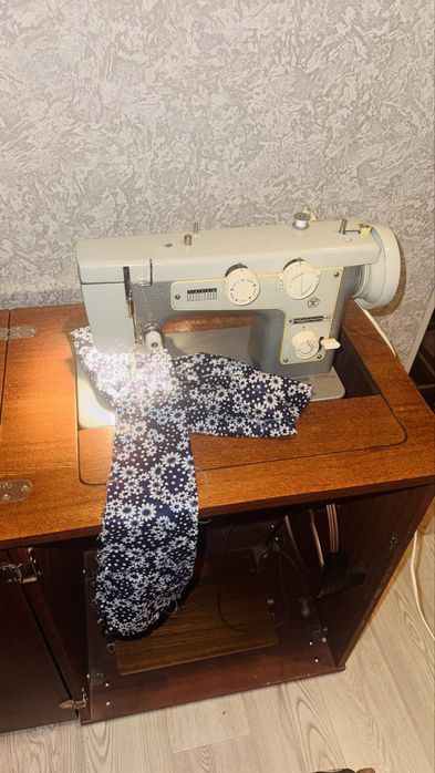 Швейная машина подольск 142