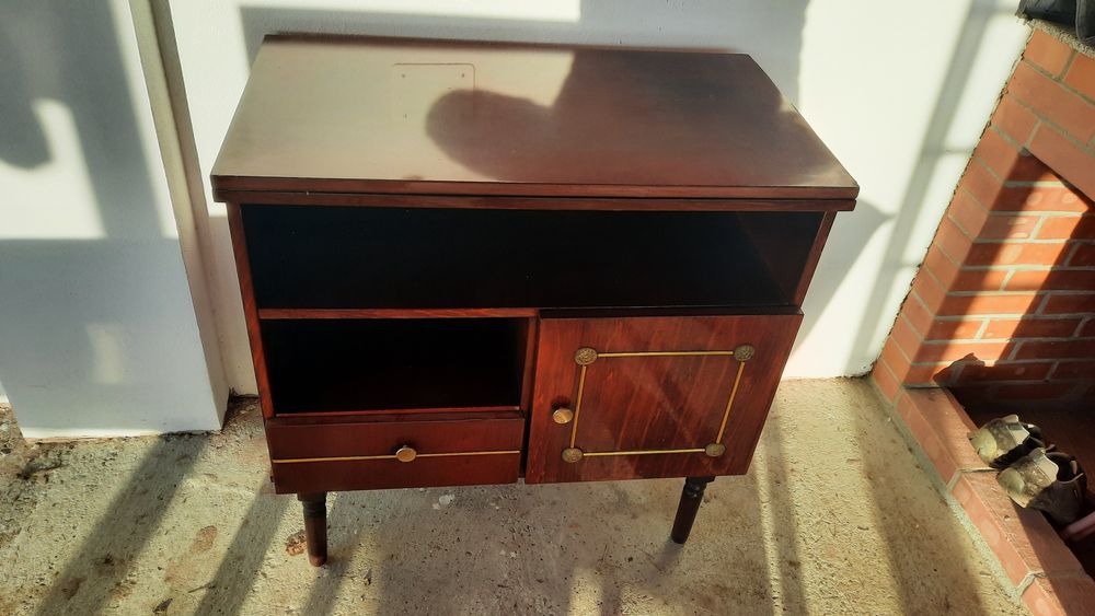 Comanda TV din ani 90 în stare bună