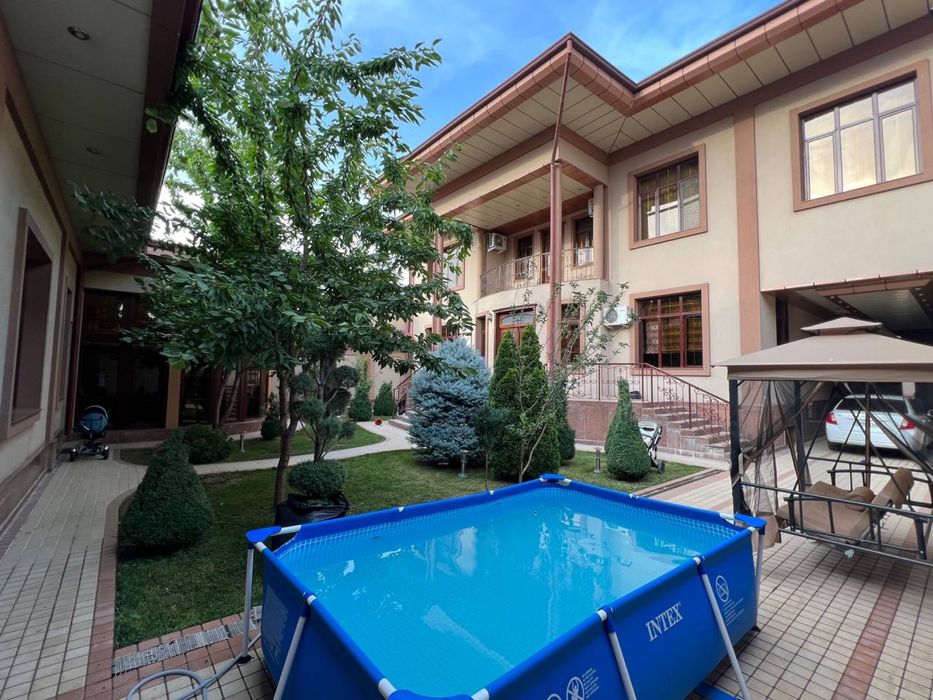 Uchastka sotiladi. 6 sotix..