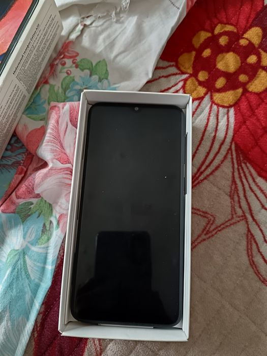 Срочна Продаётся телефон Самунг А20