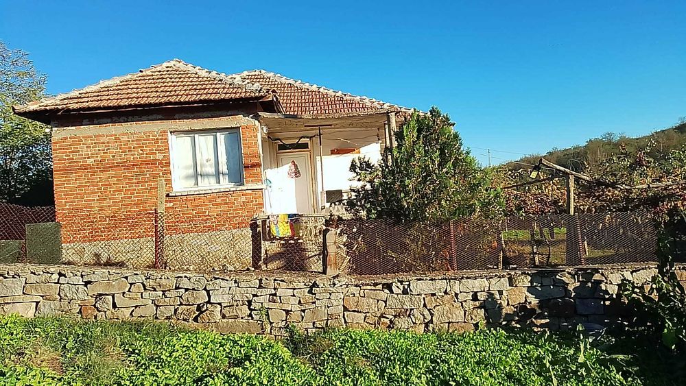 Продава се Къща в Тополовград - 1619 кв.м за 95 €/кв.м - Снимка #3