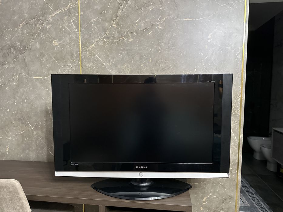 продам телевизор