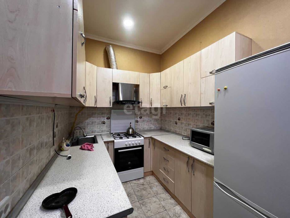 Высоко потолочный дом 4/3/3, 110 м² кирпич, ремонт, мебель и техника=