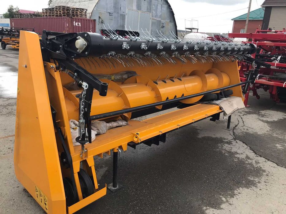 Платформа-подборщик пп-3,4 на комбайн