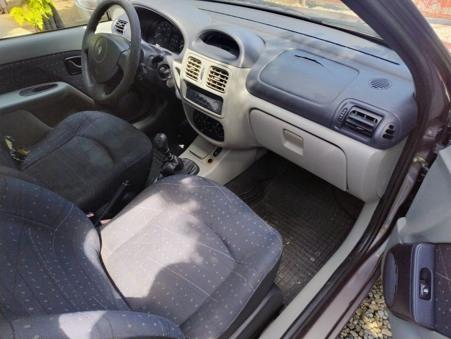 Renault Clio  1.5 dci