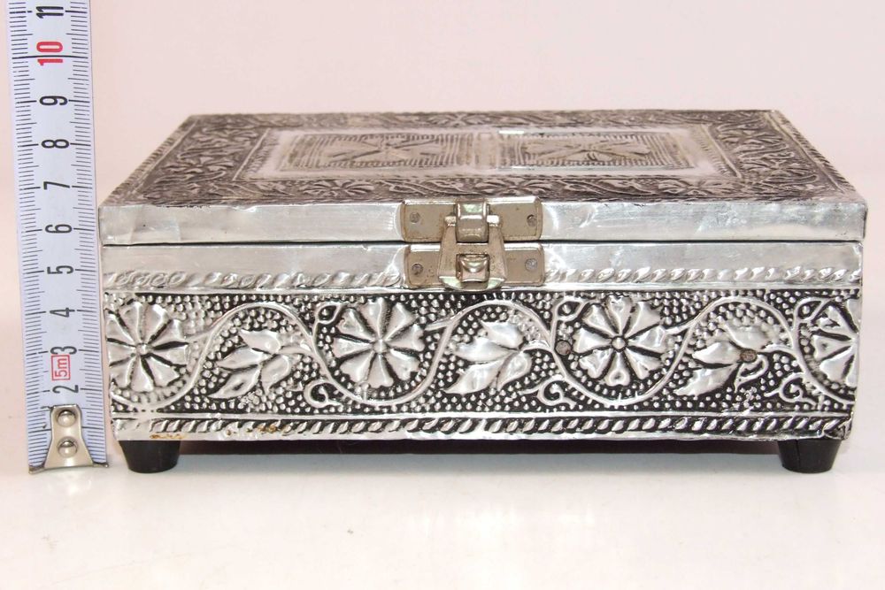 CASETA pentru utilizari diverse (accesorii, etc.), Made in India, PERFECTA STARE, 249 lei