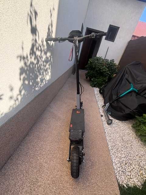 Vand trotineta electrica kukirin g2