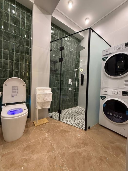 ДАРХАН АВЕНЮ 2/7/12 Закрытый охран.двор