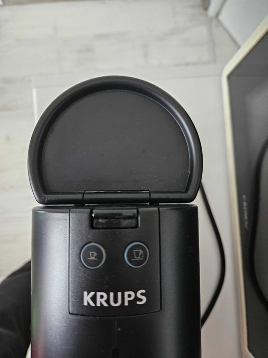 Кофемашина Krups XN 3005 Nespresso Pixie