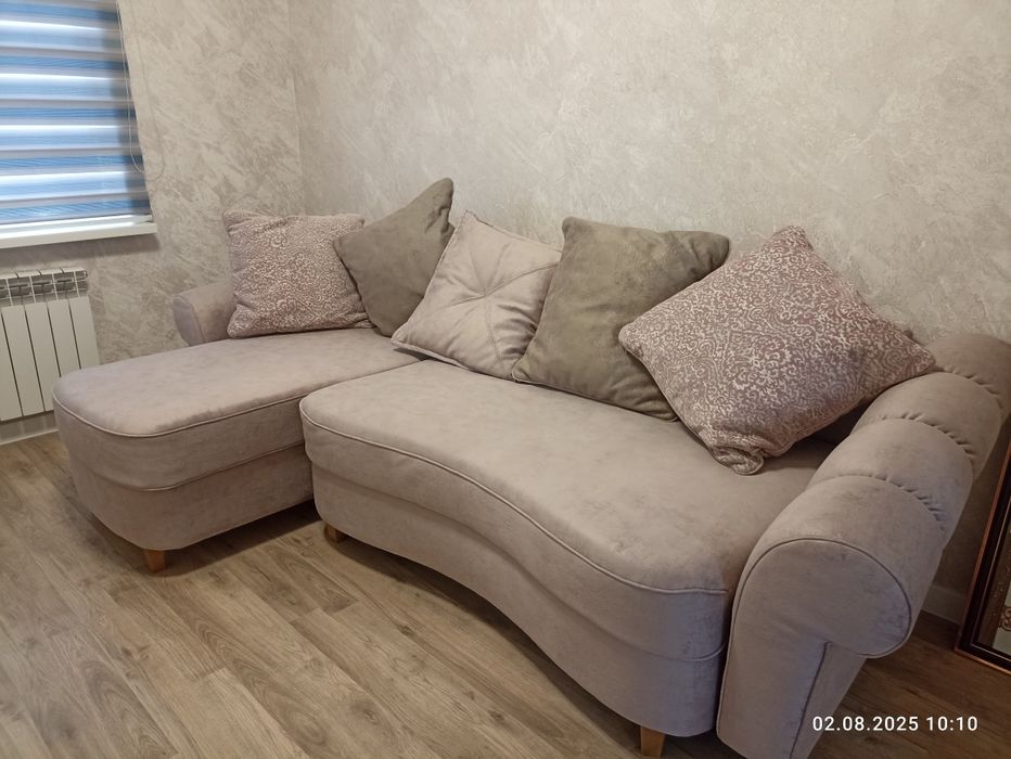 Мебель гостинная