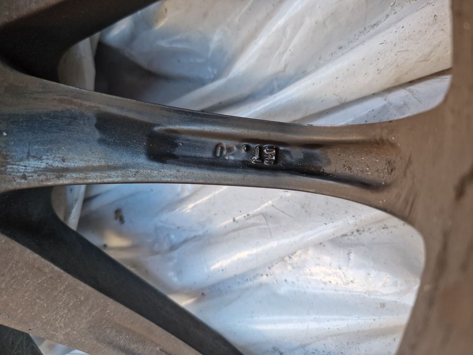 Гуми с Джанти за BMW 7 serie F01 245/45 R 18 Continental Гуми с Джанти