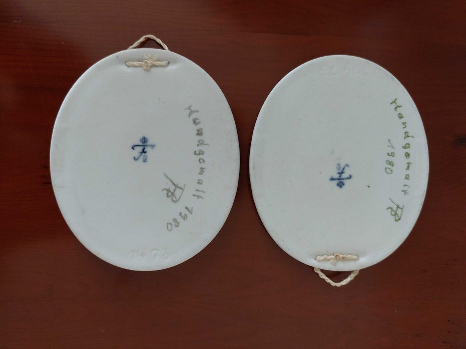 Pereche tablouri portelan pictate manual 1990