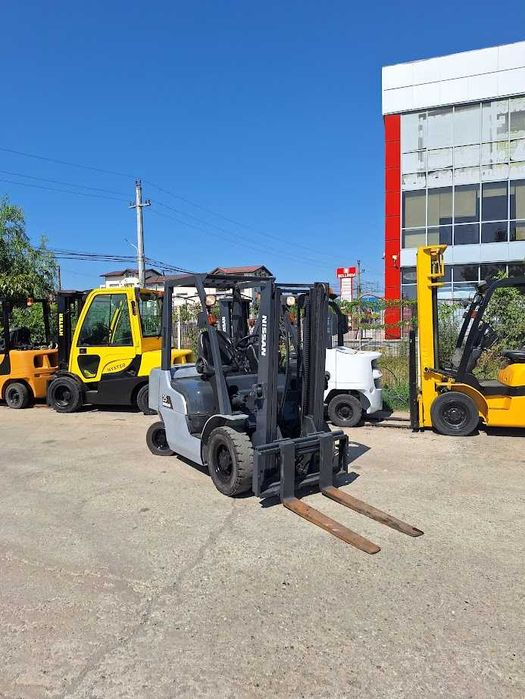 motostivuitor diesel 3 tone la 3 metri Nissan Unicarriers an fab 2020 in rate
