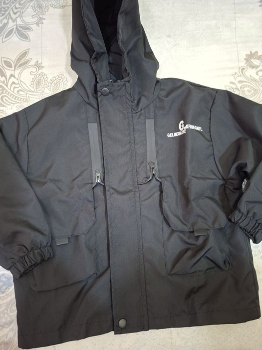 Vetrovka kuzgi yengi