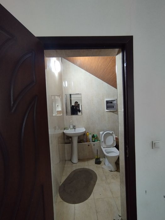 Uch Qaxramonda 300 m² Universal bino – Masjid va Maktab yoni