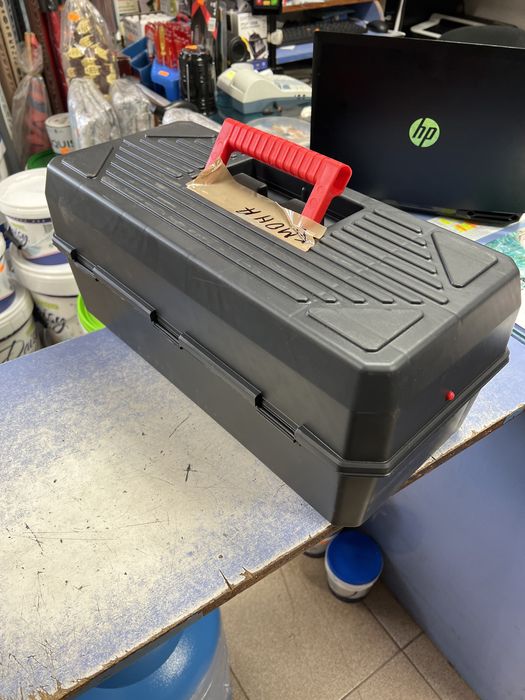 Кутия за инструменти и рибарски принадлежности , пласмасова 20 “