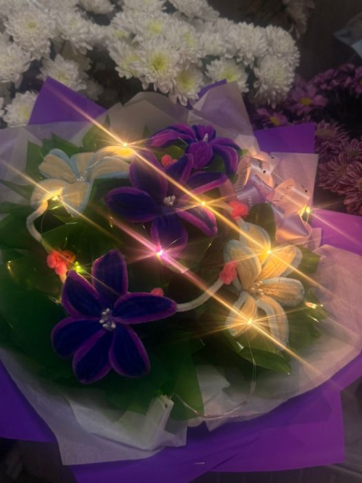 Продаём букеты из синельной проволоки