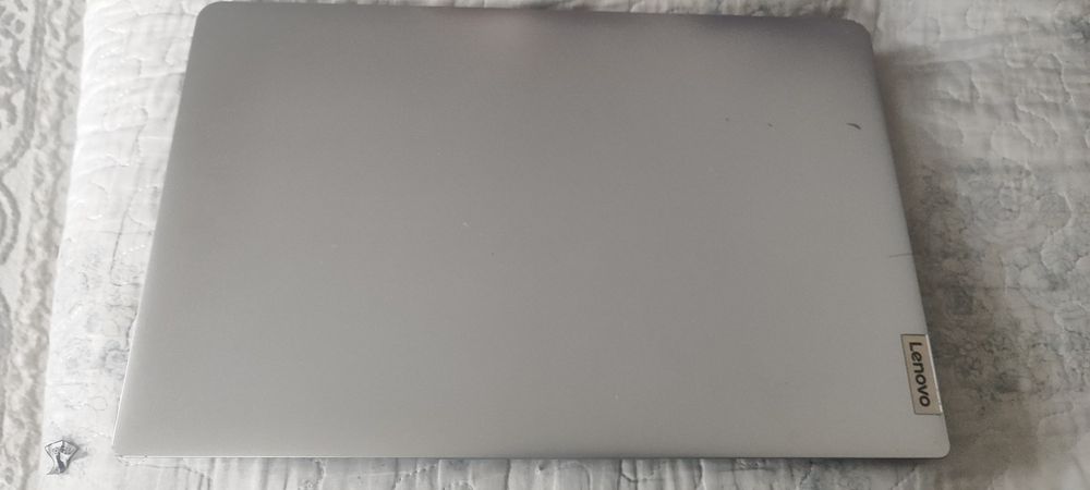 Ноутбук Lenova  в отличном состоянии