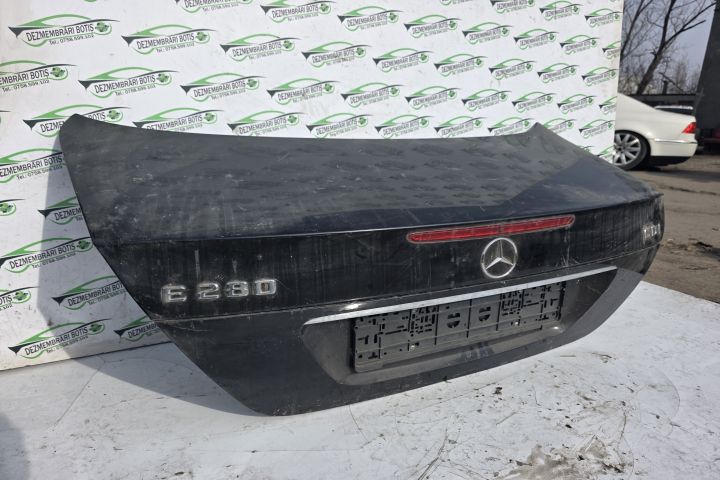 Haion Hayon Capota Portbagaj Mercedes-Benz E-Class W211